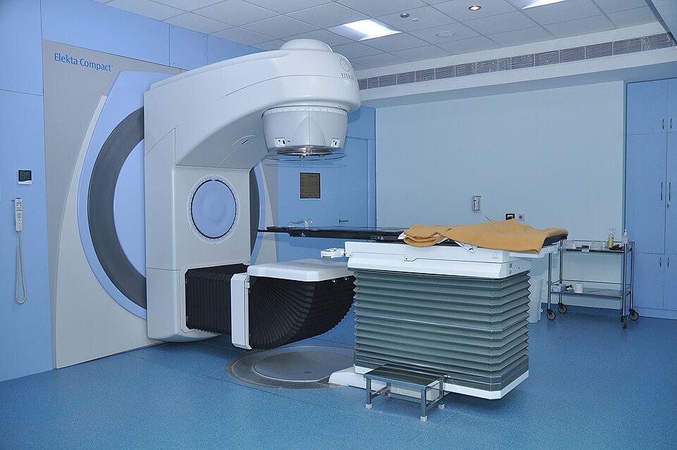 Therac-25: The Radiation Machine That Turned Software Into a Weapon